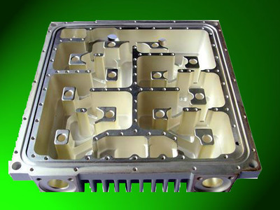 集路器模具 精密制造中的关键组件